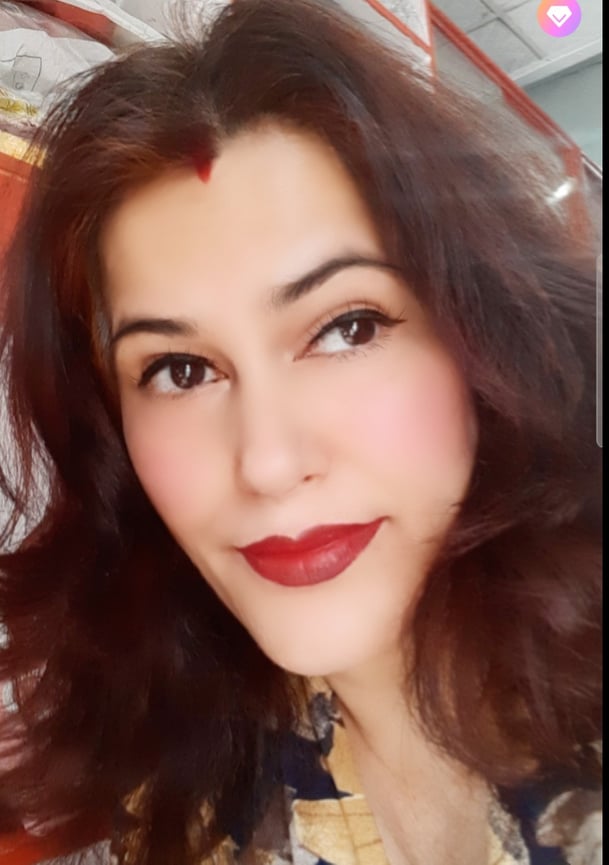 जातीयताको घेराभन्दा बहिर निस्किऔं ।
