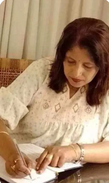 पर्दाभित्रबाट समाज नियाल्दा