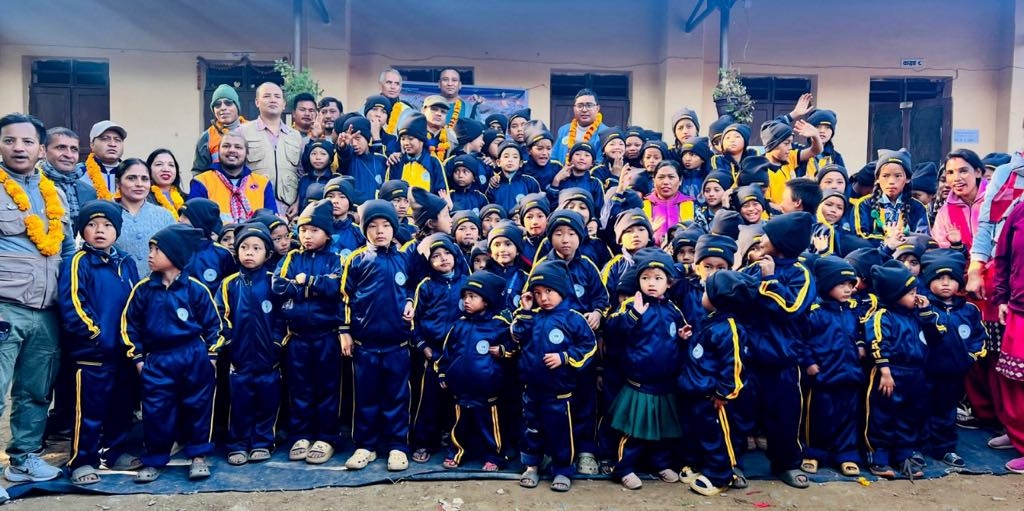 नागरिक सचेतना समाज नेपालद्वारा कुण्डला विद्यार्थीलाई शैक्षिक सामाग्री वितरण