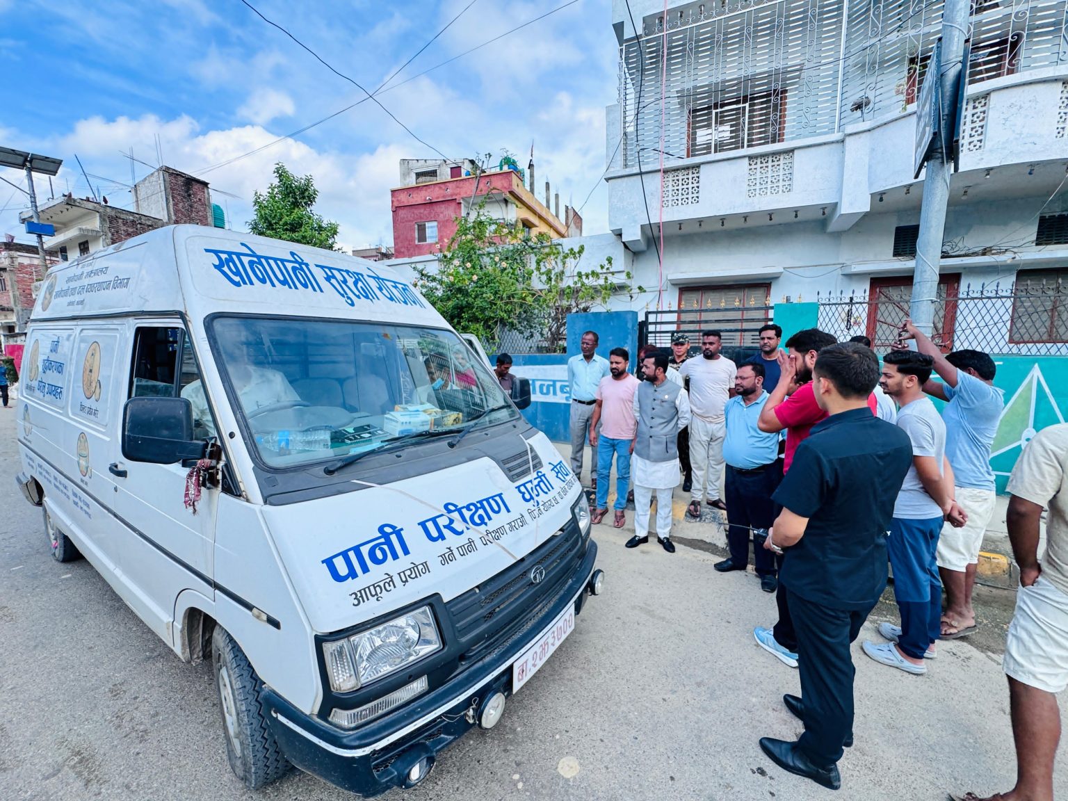 हैजा प्रभावित वीरगञ्ज क्षेत्रमा पानी परिक्षणको कार्य तीब्र, मन्त्री यादव स्वयम् परिक्षण स्थलमा