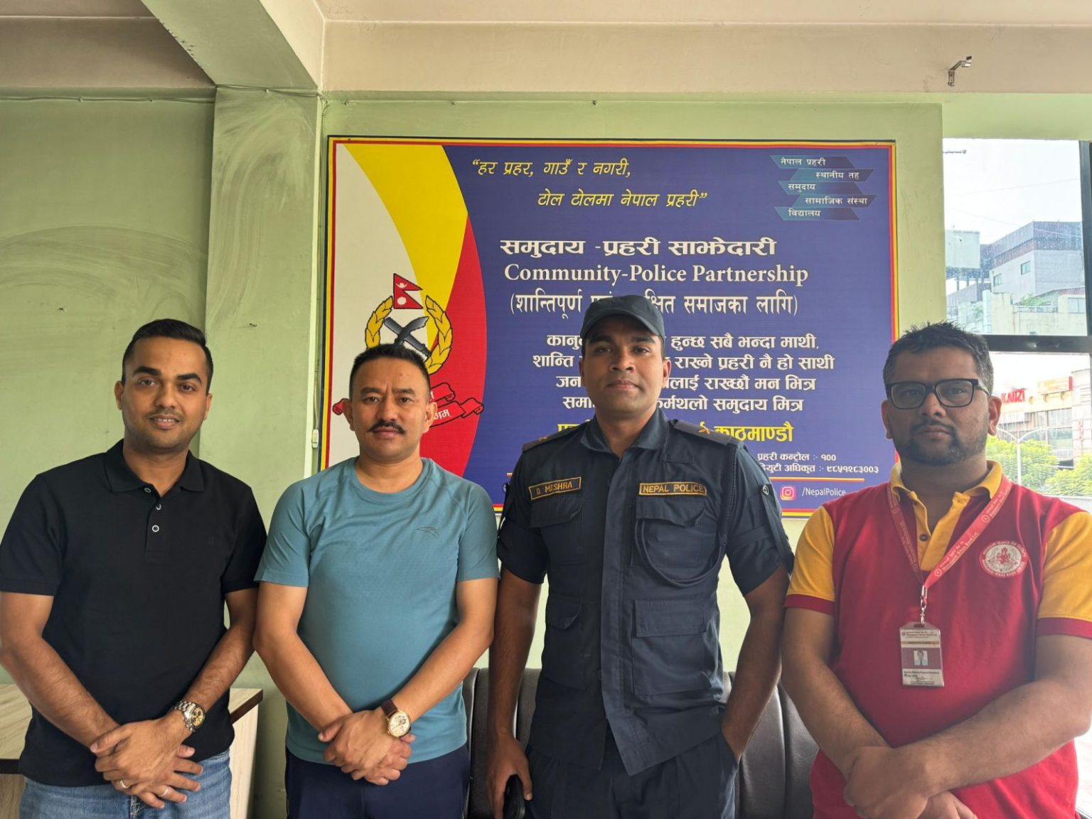 महालक्ष्मी विकास बैंकद्वारा प्रहरी वृत दरबारमार्गलाई भवन पुर्ननिर्माणका लागि सहयोग