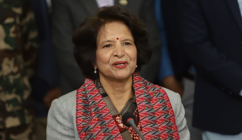 कर्मचारीलाई नवनियुक्त स्वास्थ्य मन्त्री गौतमको चेतावनी — कसैबाट भ्रष्टाचार भएको सुन्न नपरोस् !