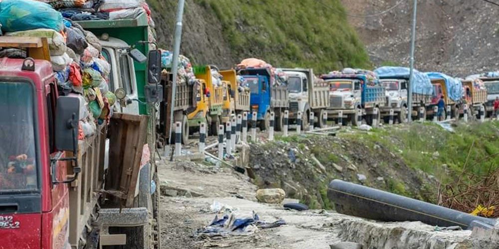 बञ्चरेडाँडा फोहर विसर्जनमा पुनः अवरोध: स्थानीयबासी र सरकारबीच तीव्र वादविवाद