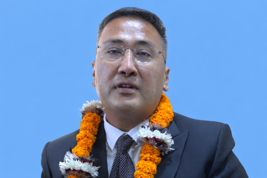 नेपाल धितोपत्र बोर्डका अध्यक्ष श्रेष्ठद्वारा राजीनामा
