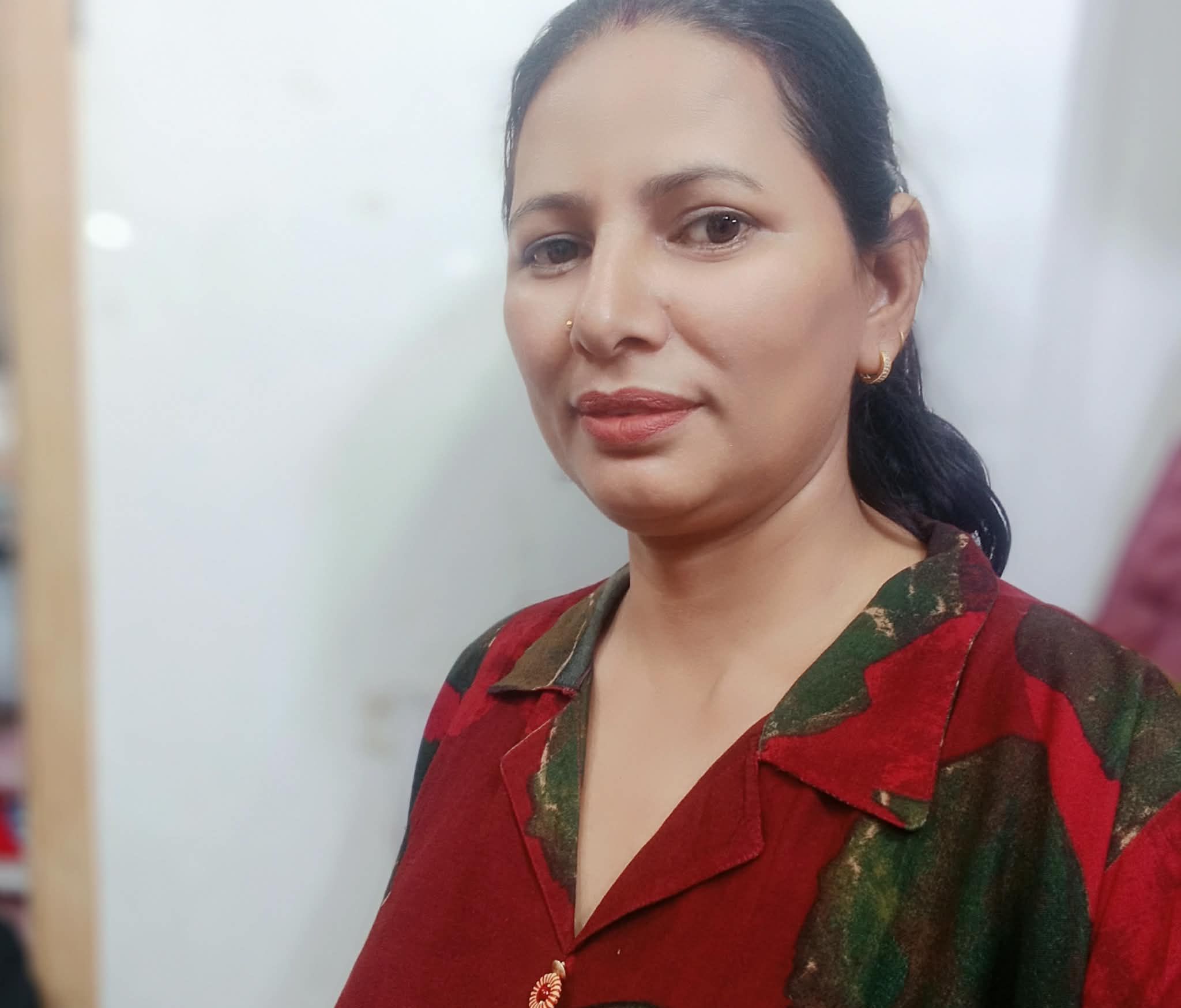 “बन्दुकदेखि सिलाईसम्म: अम्बिकाको अदम्य यात्रा”