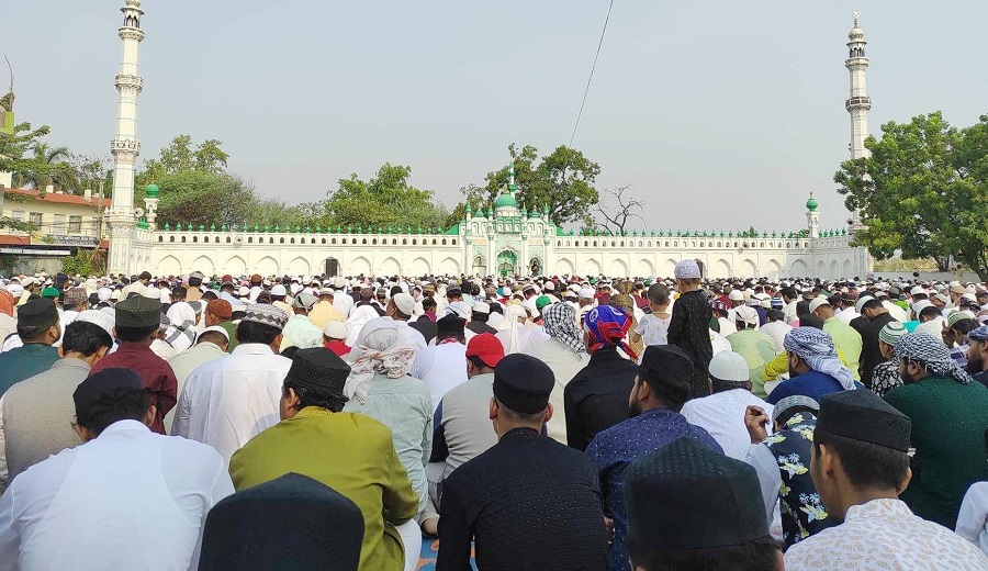 आज मुलुकभर बकर इदको सार्वजनिक विदा, मस्जिद र इदगाहमा श्रद्धालुको भीड