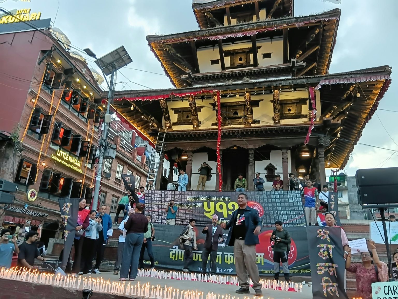 भोटेकोशी बाढीमा ज्यान गुमाएका श्रमिकको सम्झनामा जिफन्टद्वारा ५१२ दीप प्रज्ज्वलन