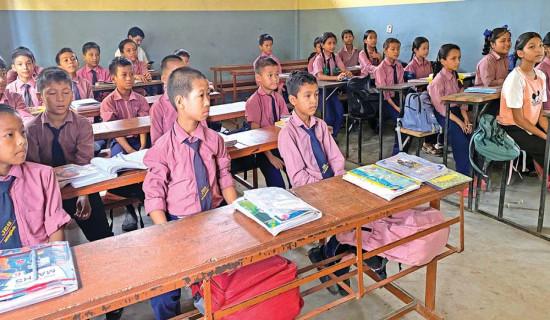 बाढीमा अभिभावक गुमाएका १०० भन्दा बढी बालबालिकाको उच्च शिक्षामा सहयोग गरिने